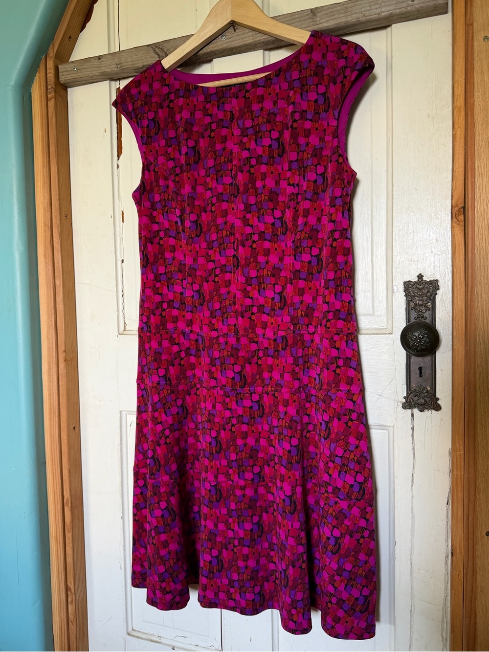 CHAPS Pink Abstract Print Fit & Flare Dress Large Magenta Fuchsia Cap Sleeves